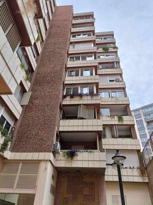 Foto 1 de Pis en venda a avenida De José Anselmo Clavé de 3 habitacions amb terrassa i piscina