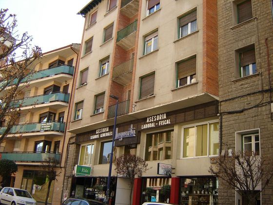 Foto 2 de Piso en venta en Sabiñánigo de 4 habitaciones con terraza