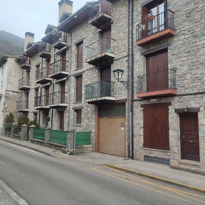 Foto 1 de Pis en venda a avenida De Zaragoza de 2 habitacions amb terrassa i balcó