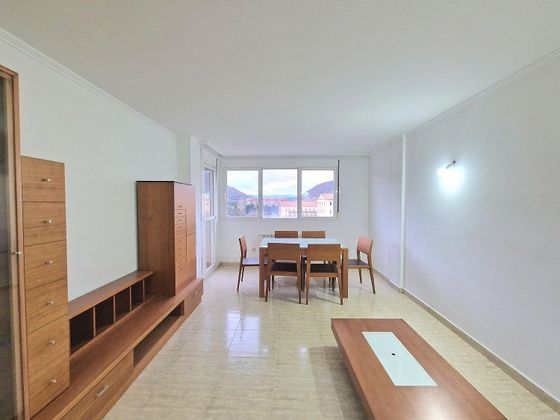 Foto 2 de Piso en venta en Sabiñánigo de 3 habitaciones con terraza y balcón