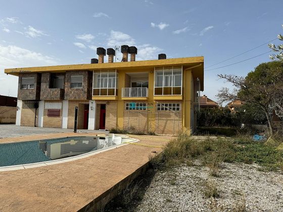 Foto 1 de Casa en venta en calle Del Plano de 3 habitaciones con terraza y piscina