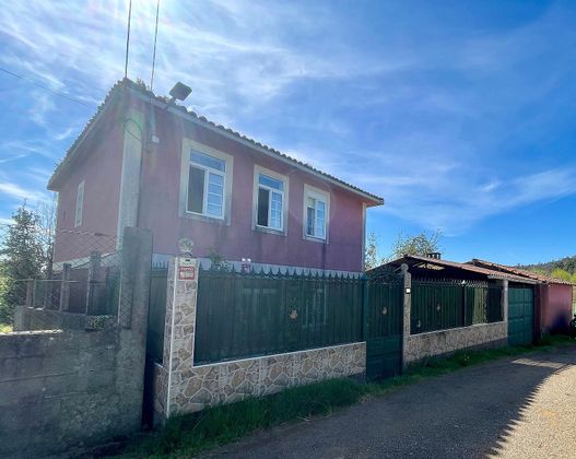 Foto 1 de Casa en venda a Val do Dubra de 3 habitacions amb garatge i jardí