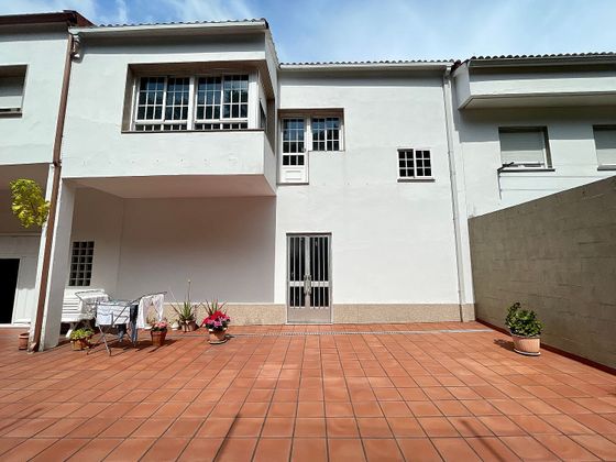 Foto 1 de Casa adosada en venta en Castiñeiriño - Cruceiro de Sar de 3 habitaciones con terraza y garaje