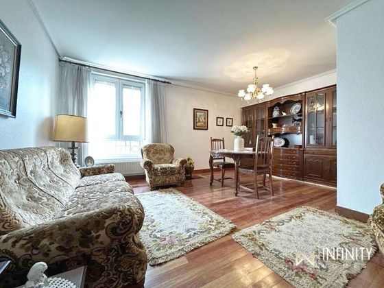 Foto 1 de Piso en venta en Zurbarán-Arabella de 2 habitaciones con calefacción y ascensor