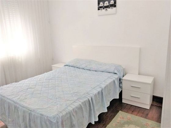 Foto 1 de Alquiler de piso en Ametzola de 3 habitaciones con muebles y calefacción