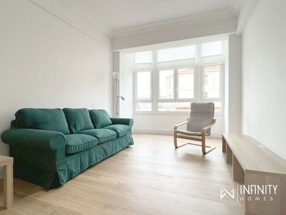 Foto 2 de Alquiler de piso en Ametzola de 4 habitaciones con muebles y calefacción
