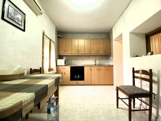 Foto 2 de Casa en venda a calle Mazas de 3 habitacions amb terrassa i aire acondicionat