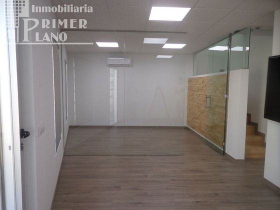 Foto 2 de Oficina en venda a Tomelloso amb terrassa i aire acondicionat