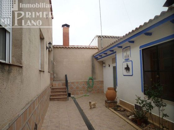 Foto 2 de Xalet en venda a Argamasilla de Alba de 5 habitacions amb garatge i balcó