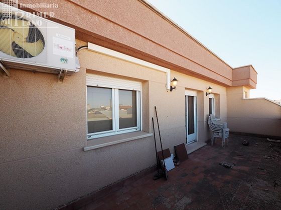 Foto 1 de Àtic en venda a Tomelloso de 1 habitació amb terrassa i aire acondicionat