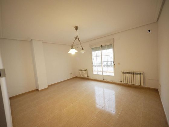Foto 2 de Àtic en venda a Tomelloso de 3 habitacions amb terrassa i garatge