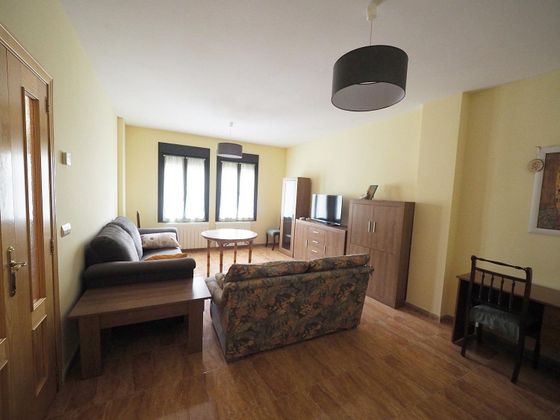 Foto 2 de Casa en venda a Argamasilla de Alba de 3 habitacions amb garatge i balcó