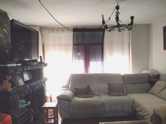 Foto 2 de Xalet en venda a Calatorao de 4 habitacions amb terrassa i garatge