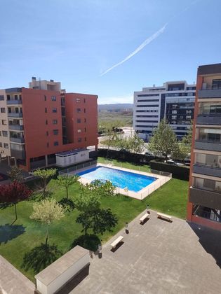 Foto 2 de Piso en venta en Valdespartera - Arcosur de 3 habitaciones con terraza y piscina