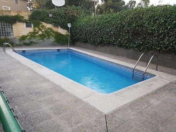 Foto 1 de Casa adosada en venta en Santa Isabel - Movera de 4 habitaciones con terraza y piscina