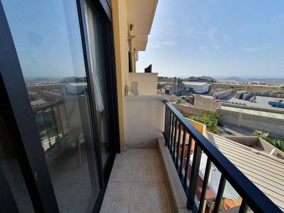 Foto 2 de Pis en venda a Buzanda - Cabo Blanco - Valle San Lorenzo de 2 habitacions amb garatge i balcó