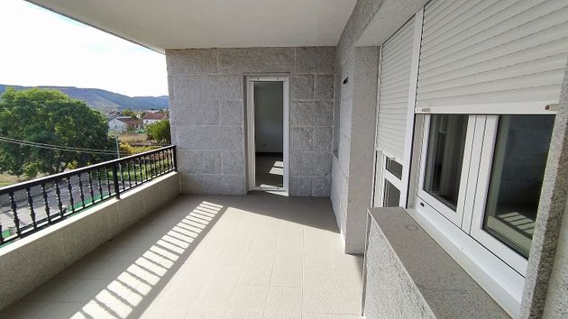 Foto 1 de Pis en venda a Verín de 3 habitacions amb terrassa i piscina