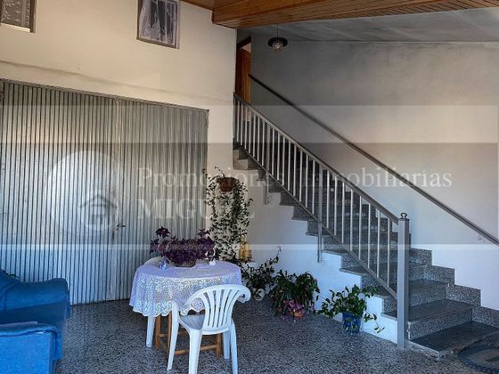 Foto 2 de Xalet en venda a calle O Canizo de 4 habitacions amb garatge i jardí