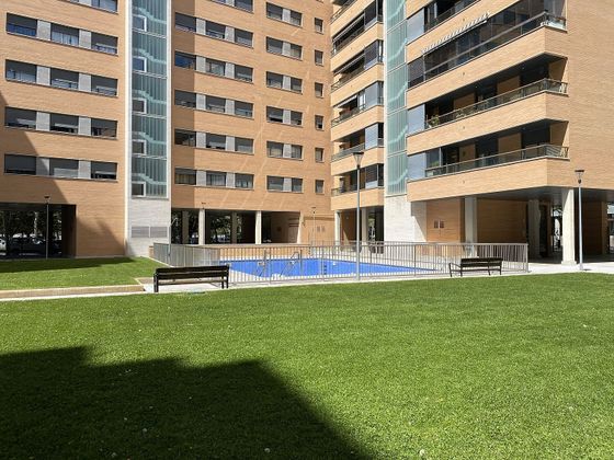 Foto 2 de Venta de piso en Arrabal de 3 habitaciones con terraza y piscina