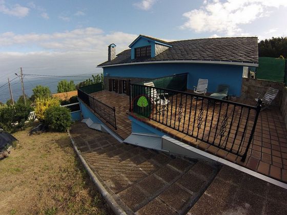 Foto 2 de Venta de casa en Valdoviño de 4 habitaciones con terraza y piscina
