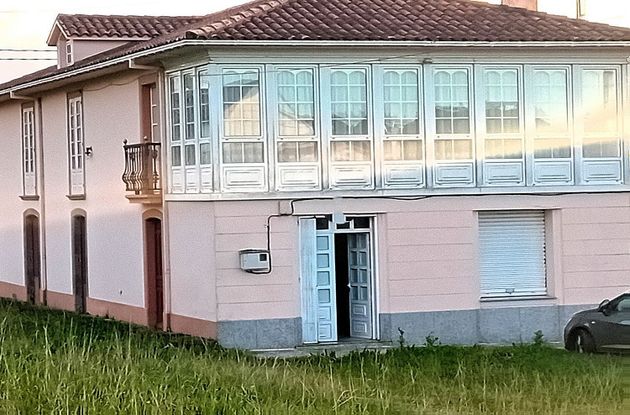 Foto 1 de Casa en venda a Sedes - Pedroso - Doso de 4 habitacions amb terrassa i calefacció