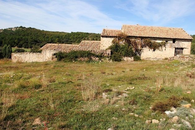 Foto 2 de Casa rural en venda a Rubielos de Mora de 3 habitacions i 400 m²