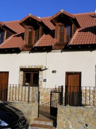 Foto 2 de Casa adossada en venda a Alcalá de la Selva de 3 habitacions amb terrassa i garatge