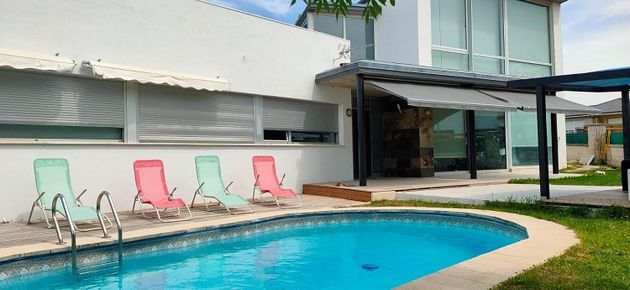 Foto 2 de Casa en venda a Suesa de 3 habitacions amb terrassa i piscina