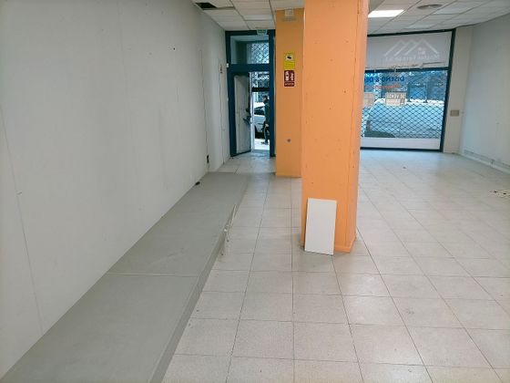 Foto 1 de Venta de local en As Travesas - Balaídos de 140 m²