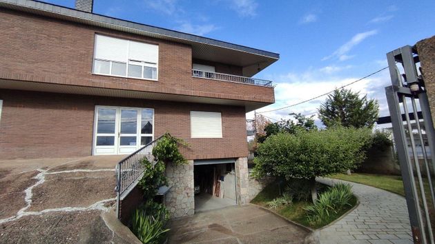 Foto 1 de Casa en venda a Cuadros de 3 habitacions amb terrassa i balcó