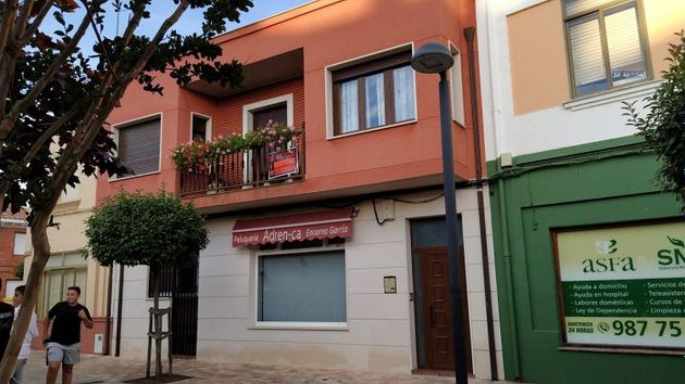 Foto 1 de Casa en venda a Santa María del Páramo de 2 habitacions amb terrassa i jardí
