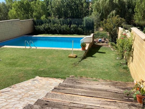 Foto 2 de Xalet en venda a Ferral del Besnega de 4 habitacions amb terrassa i piscina
