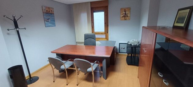 Foto 1 de Oficina en lloguer a La Chantría - La Lastra amb calefacció i ascensor