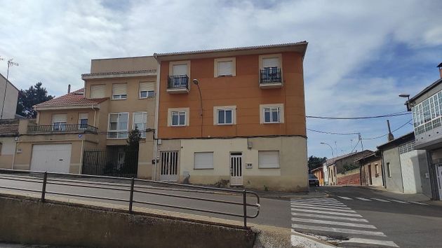 Foto 2 de Pis en venda a calle Santiago Apóstol de 3 habitacions i 94 m²