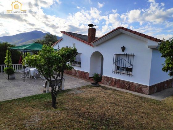 Foto 2 de Xalet en venda a Valdepiélago de 4 habitacions amb garatge i jardí