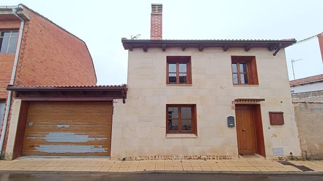 Foto 2 de Xalet en venda a Valverde de la Virgen de 3 habitacions amb terrassa i garatge