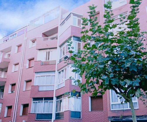 Foto 1 de Venta de piso en calle Los Puentes de 3 habitaciones con terraza y calefacción