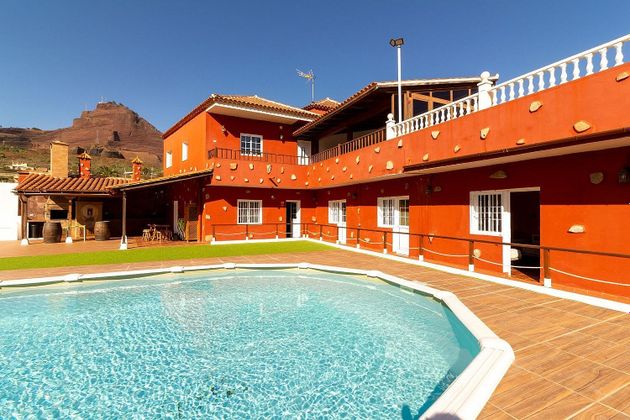 Foto 1 de Casa rural en venda a La Esperanza-Llano del Moro de 6 habitacions amb terrassa i piscina