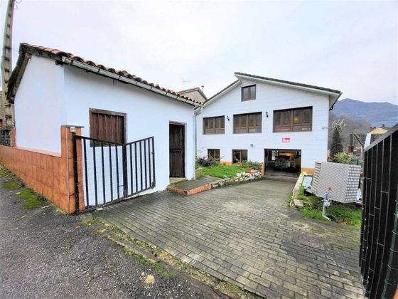 Foto 2 de Casa en venta en Laviana de 3 habitaciones con terraza y garaje