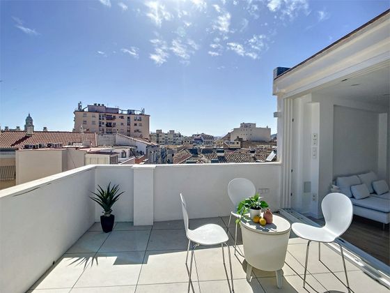 Foto 2 de Àtic en venda a calle Huerto del Conde de 3 habitacions amb terrassa i aire acondicionat