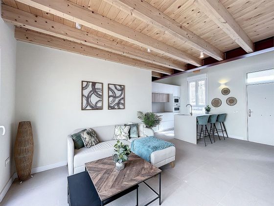 Foto 2 de Casa en venda a calle Periodista Juanito Cortés de 3 habitacions amb terrassa i aire acondicionat