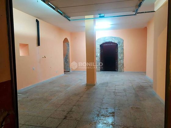 Foto 1 de Alquiler de local en Arrabal - Carrel - San Julián de 150 m²