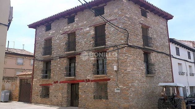 Foto 1 de Casa rural en venta en Escorihuela de 9 habitaciones con balcón
