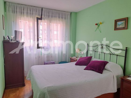 Foto 1 de Pis en venda a calle José Manuel Fuente El Tarangu de 2 habitacions amb garatge i calefacció