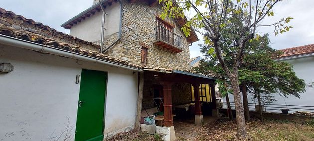 Foto 1 de Casa en venda a calle Del Castillo de 5 habitacions amb terrassa i balcó