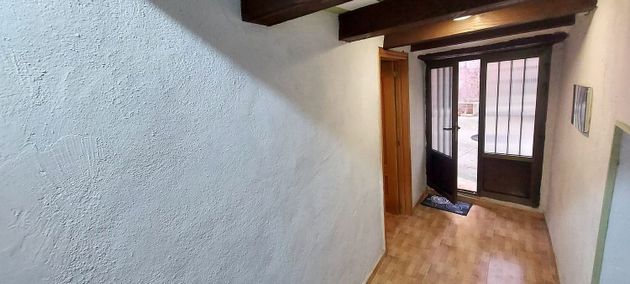 Foto 2 de Casa en venda a calle Baja de 4 habitacions amb terrassa i garatge