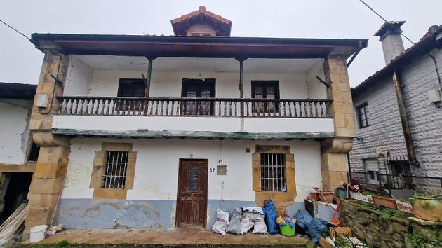 Foto 2 de Casa en venda a barrio Puente Viesgo de 1 habitació amb balcó