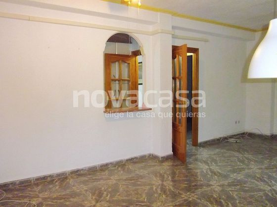 Foto 2 de Piso en venta en Franciscanos de 2 habitaciones con balcón y aire acondicionado