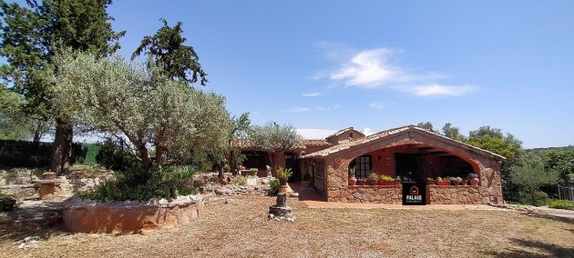 Foto 2 de Casa rural en venta en Benabarre de 3 habitaciones con terraza y piscina