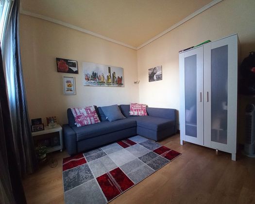 Foto 1 de Piso en venta en Arangoiti de 2 habitaciones con calefacción y ascensor
